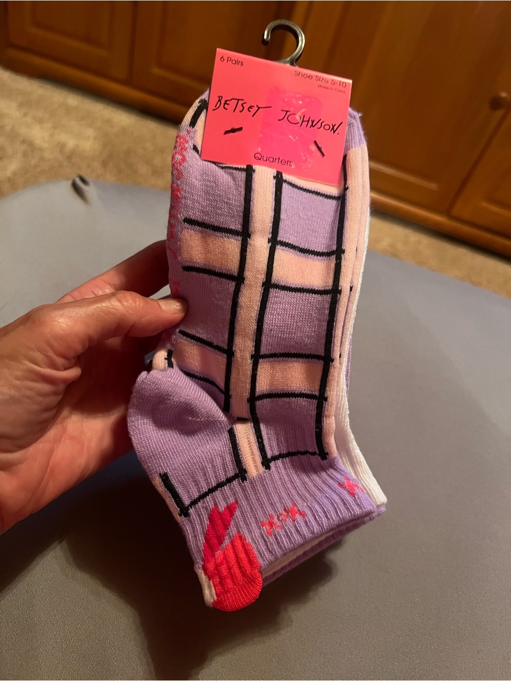 Betsey Johnson 6 Pair Quarter Women’s Shoe Size 5-10 Socks, new with pkg.